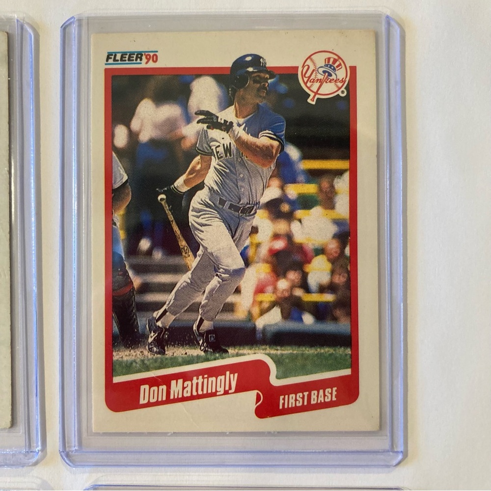 Lot of 9 Vintage 80s-90s Don Mattingly Baseball Cards New York Yankees - Picture 16 of 16